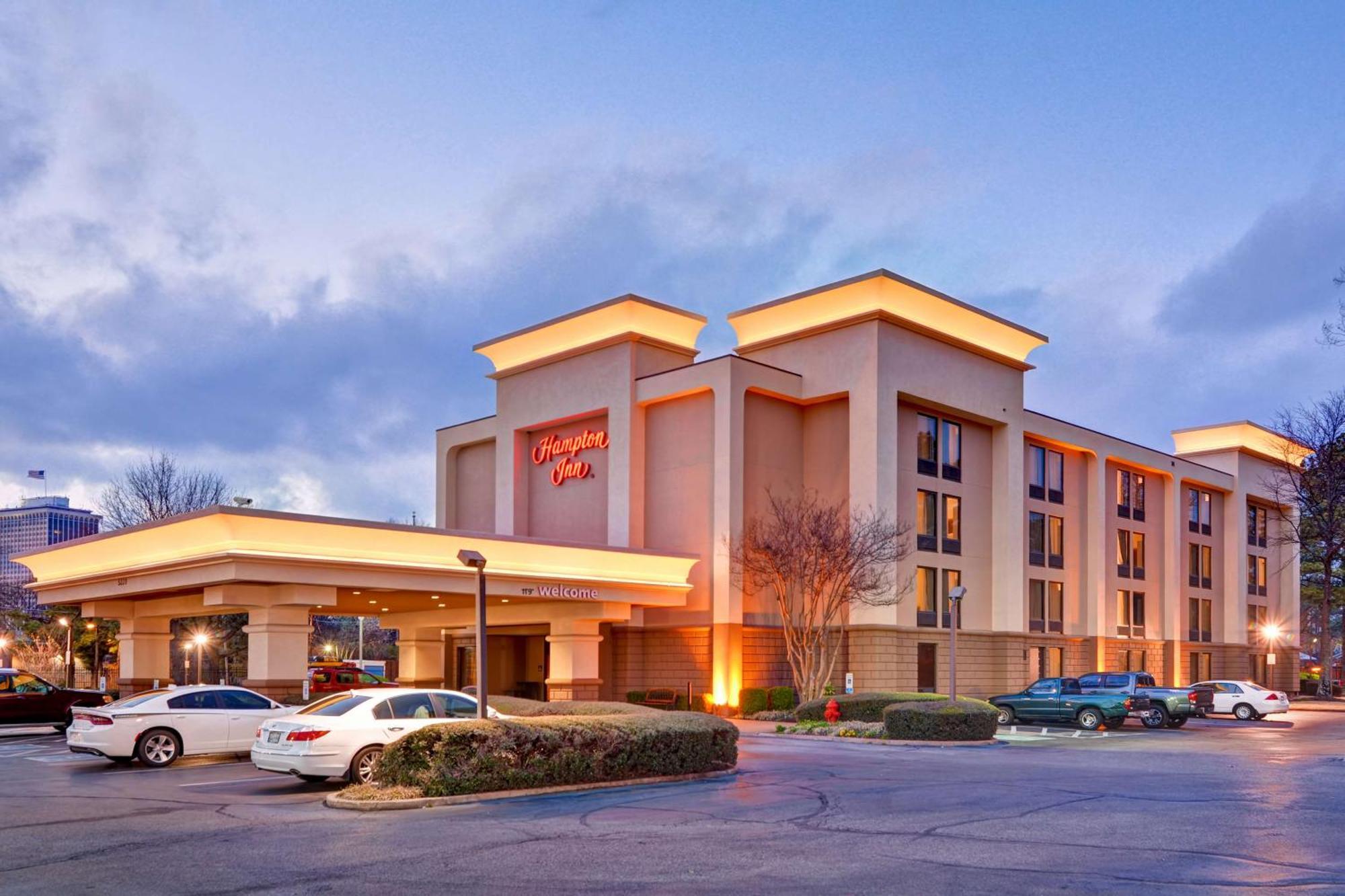 Hampton Inn Memphis Poplar Экстерьер фото