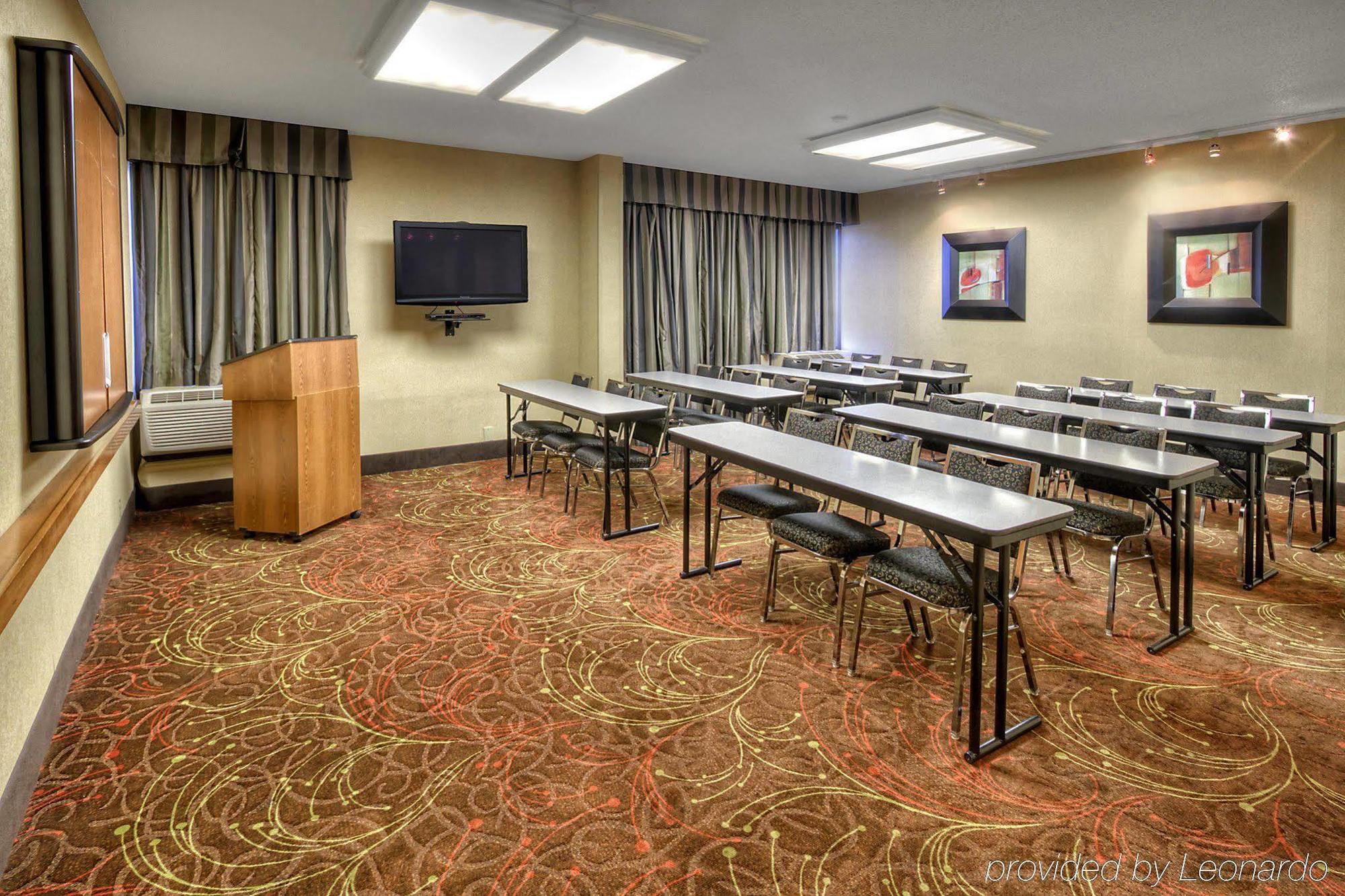 Hampton Inn Memphis Poplar Экстерьер фото
